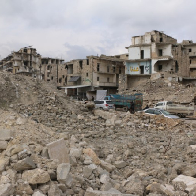 محافظة حلب تعلن عن كمية الأنقاض المرحلة