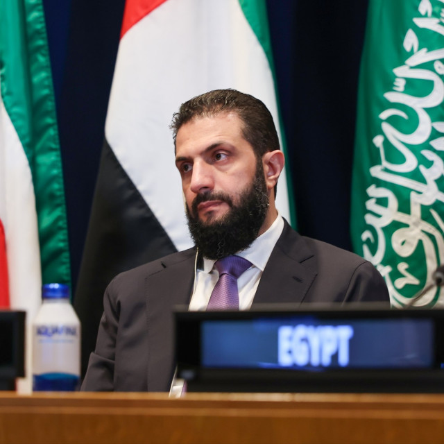 الرئيـس الشـــرع:  لا يزال أمامي ثلاث سنوات من المرحلة الانتقالية