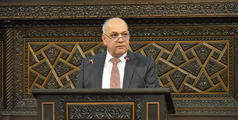 الجلالي يكشف: 30 مليار دولار ديون إيران على النظام المخلوع 
